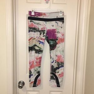 Lululemon crop leggings
